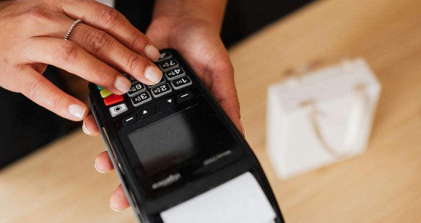  Máquinas de pago impulsan comercio en zonas alejadas y formalizan emprendimientos rurales